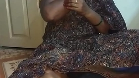 Real Indian big boobs aunty