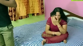 Indian Hot xxx bhabhi having sex with small penis boy! She is not happy!