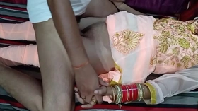 धीरे धीरे करो दर्द हो रहा यार