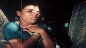 Desi Village Girls Hot Cleavage Show