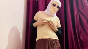 मस्त सिमरन भाभी की नंगी विडीओ लीक हुयी