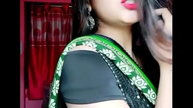 SUPER HOT INDIAN MODEL FULL MASTI WITH BOYFRIEND SEXY MAAL MALL GF DESI