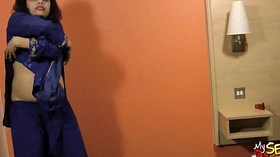 sexy indian babe rupali bhabhi boobs exposed