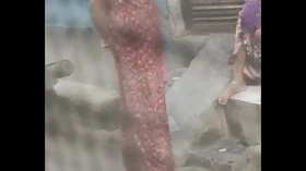 Spy  bhabi itching and rubbing her ass publicly