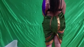 इंडियन आंटी के हॉट फिगर को ऐसा चोदा&comma; कि मेरे लंड के मु से पाणी निकला