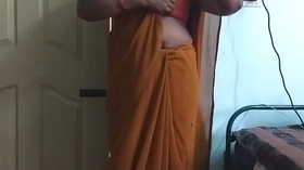 desi  indian horny tamil telugu kannada malayalam hindi cheating wife wearing saree vanitha showing big boobs and shaved pussy press hard boobs press nip rubbing pussy masturbation